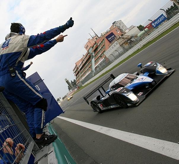 Sieg auf dem Nürburgring: Peugeot HDI FAP Foto: Auto-Reporter/Peugeot